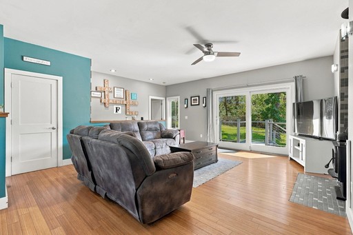 Photo 8 of 1305 Ryan Road, Smelser