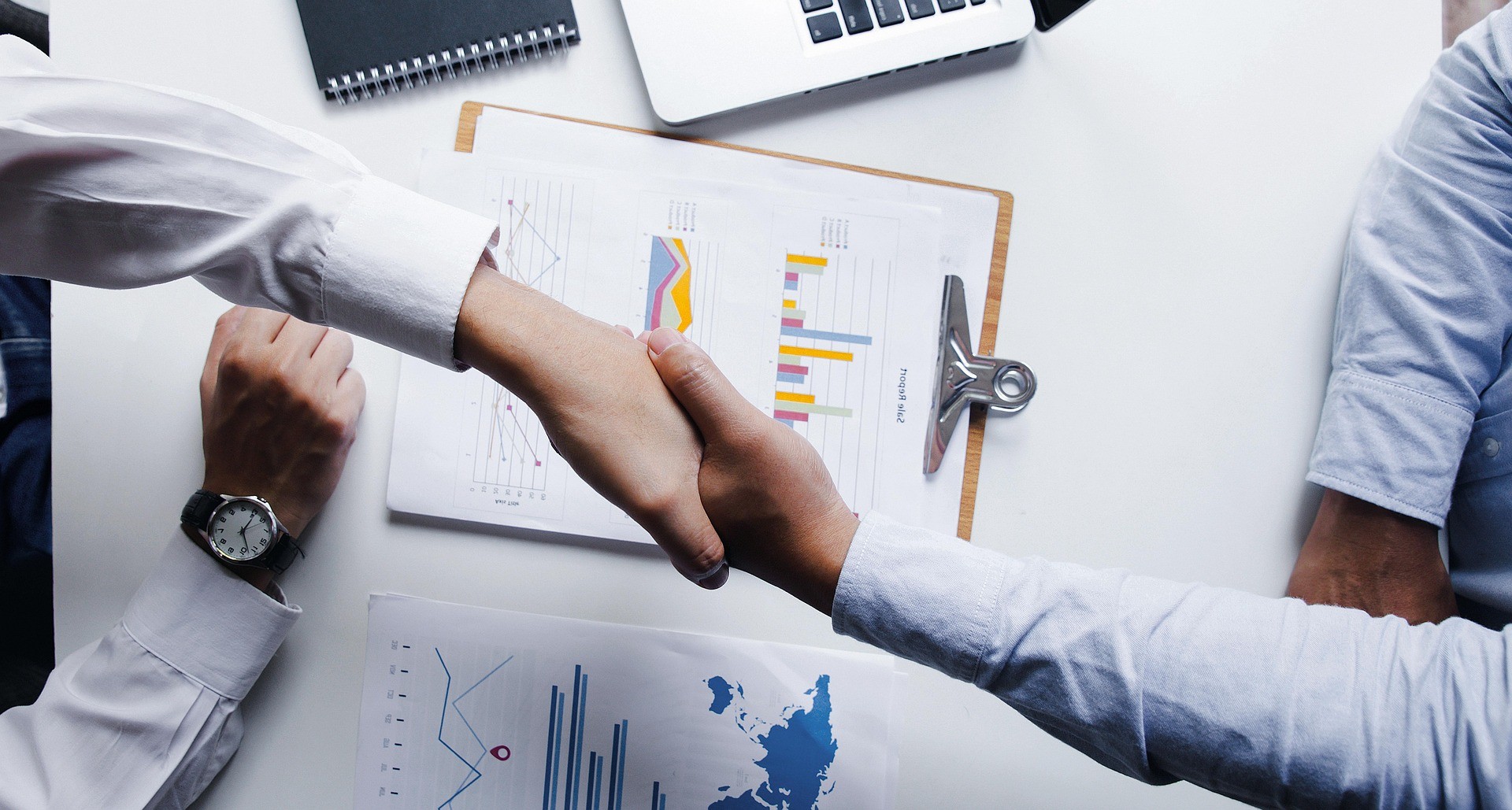 Icertis Pricing vs Competitors: Evaluating Enterprise CLM Options