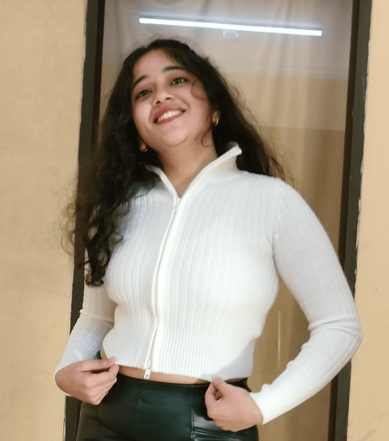 Founder's Image - Bhavya Chaturvedi, Ceo of YellowButterflies Digital Marketing Agency