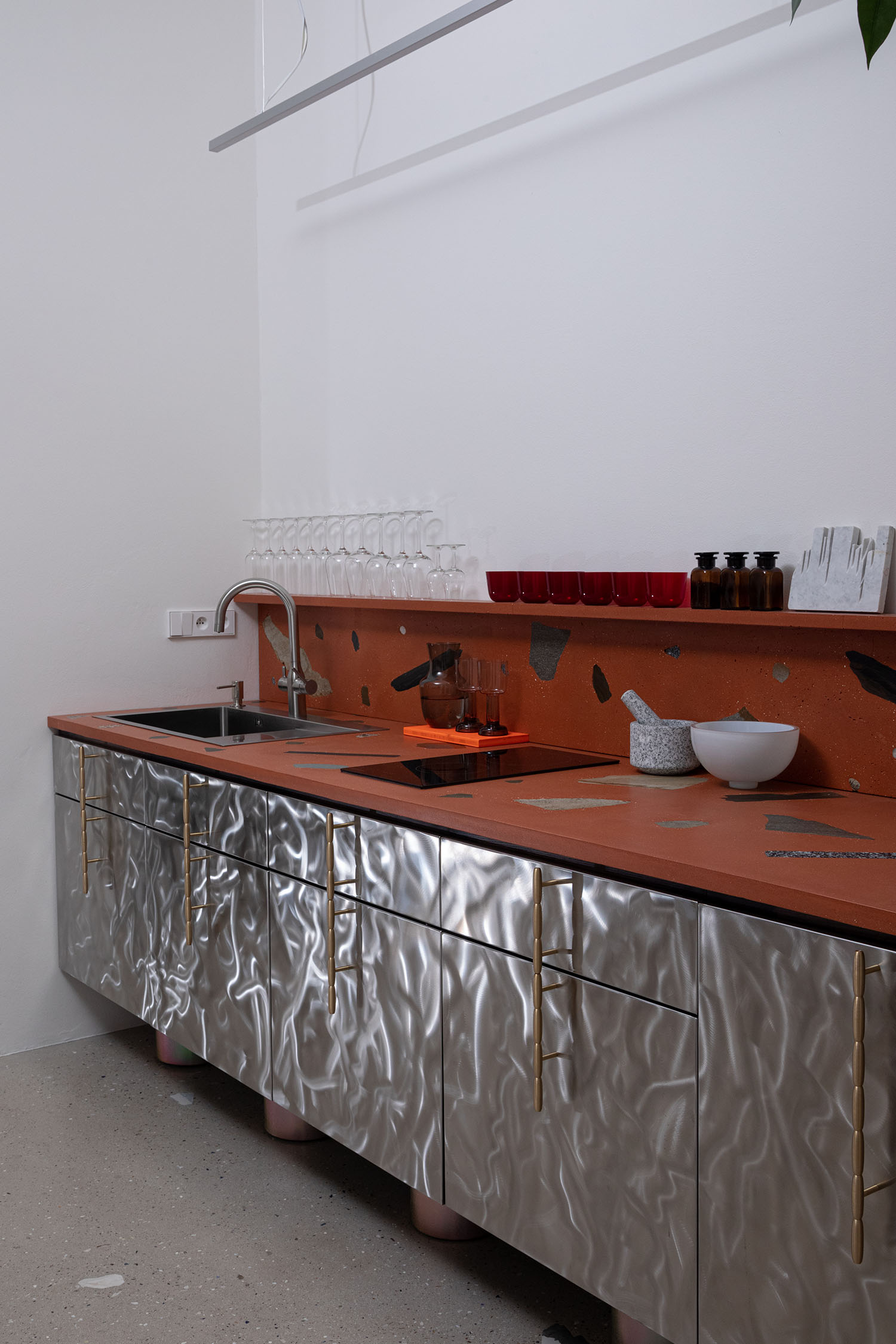 scene21-modular-kitchen-side-view-jiri-krejcirik