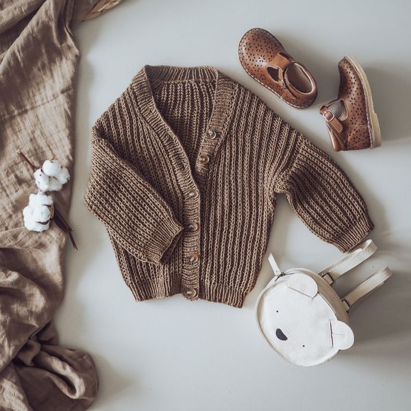 Rikkecardigan knitting pattern by KnitbyJacobsen