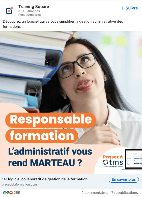 Publication Training Square montrant une femme devant des dossiers, avec un texte sur la gestion administrative.