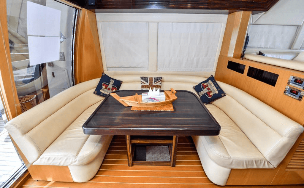 Dubai Yacht Rental | 66ft Majesty
