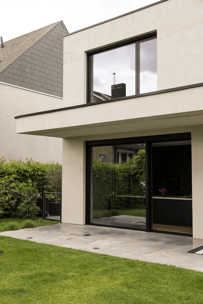 Churchill — Façade arrière et jardin