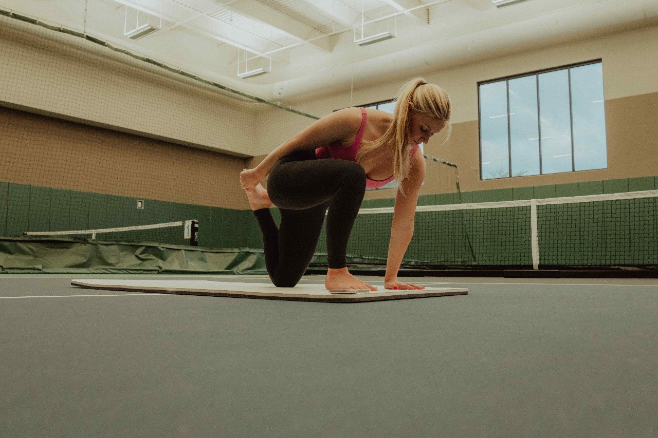 women exercising - Squat Mobility Exercises