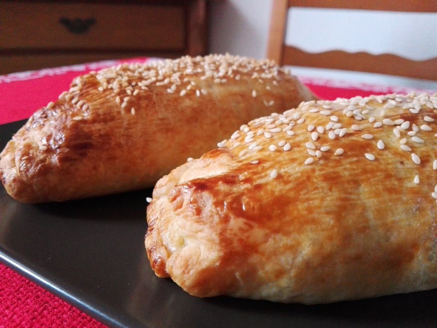 Rotolo agli asparagi appena sfornato