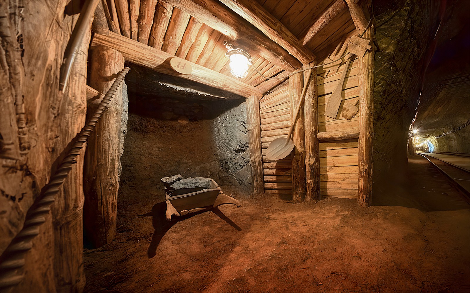 Sink works - Wikipedia, image size:1600x1000