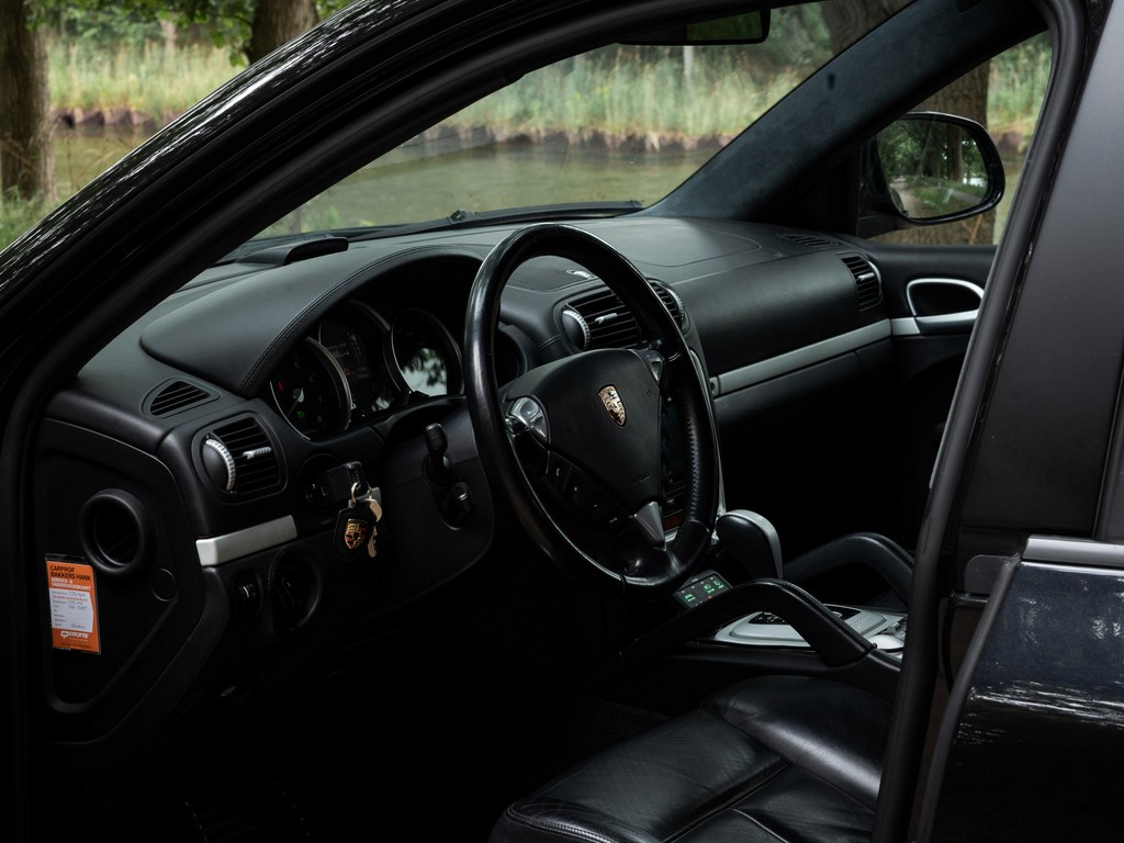 Porsche Cayenne 955 interieur