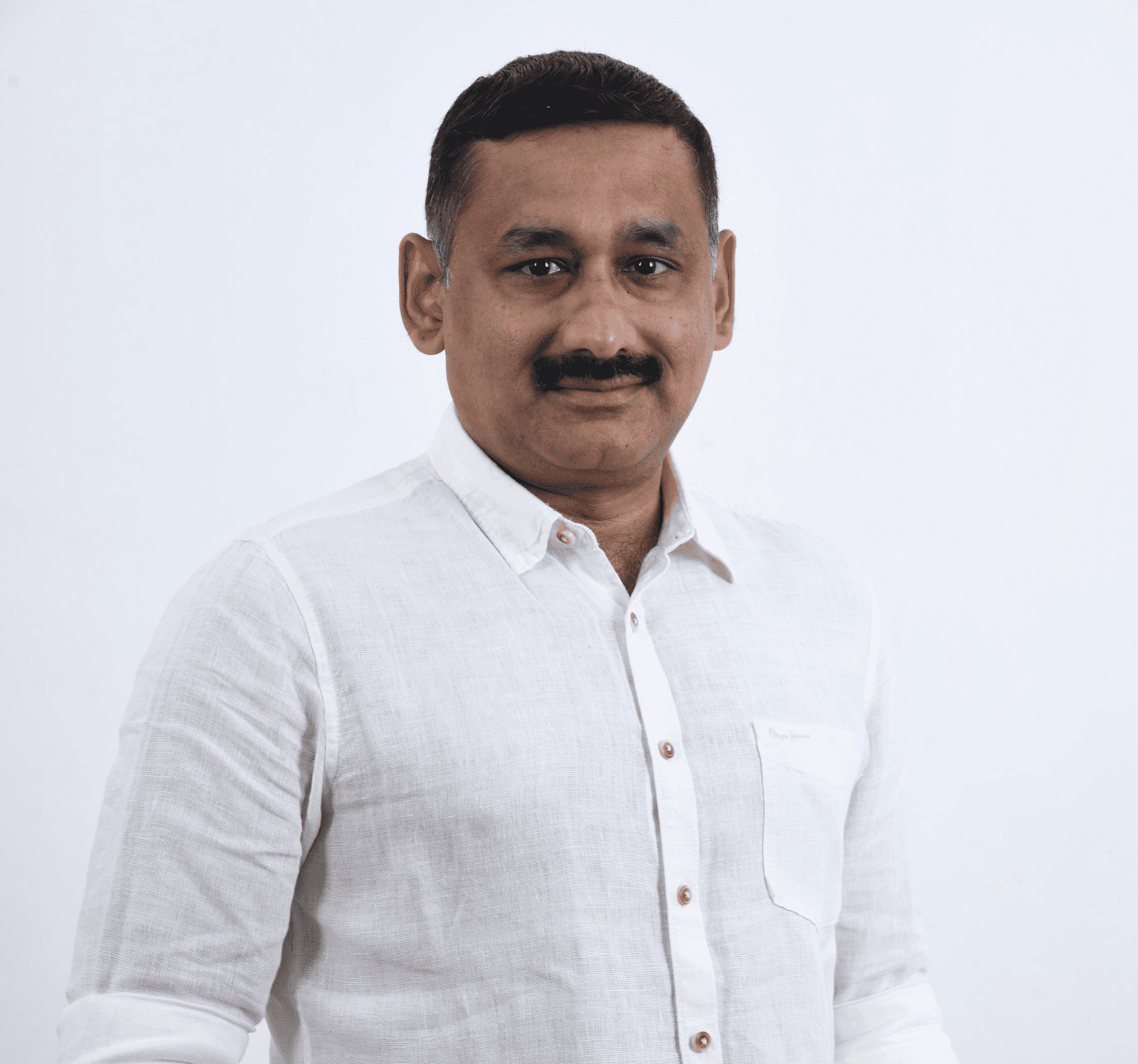 Mr. Jamline Scaria — physiotherapist and back pain specialist at CMRA Bangalore