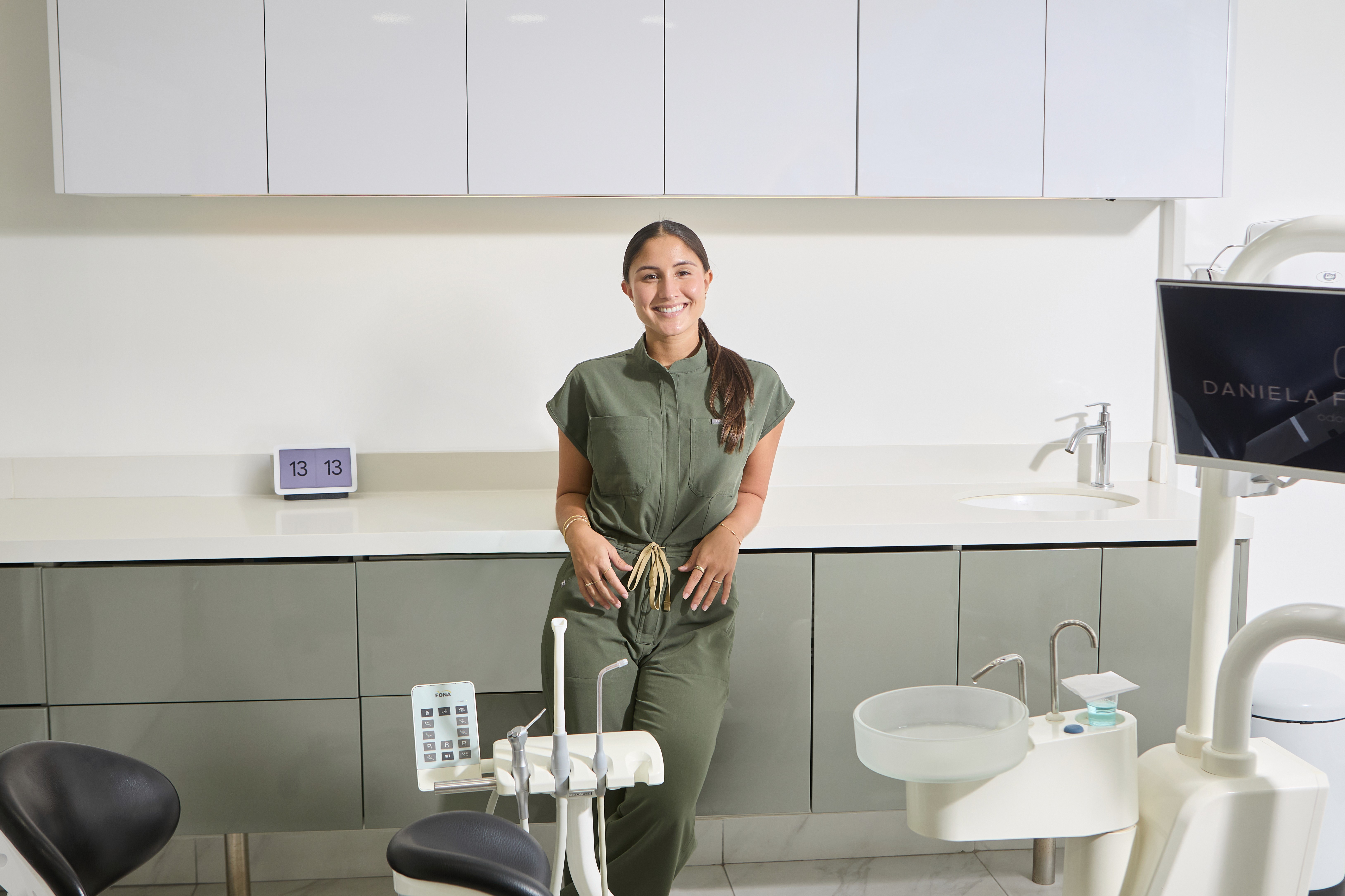Sonrisa cercana de paciente