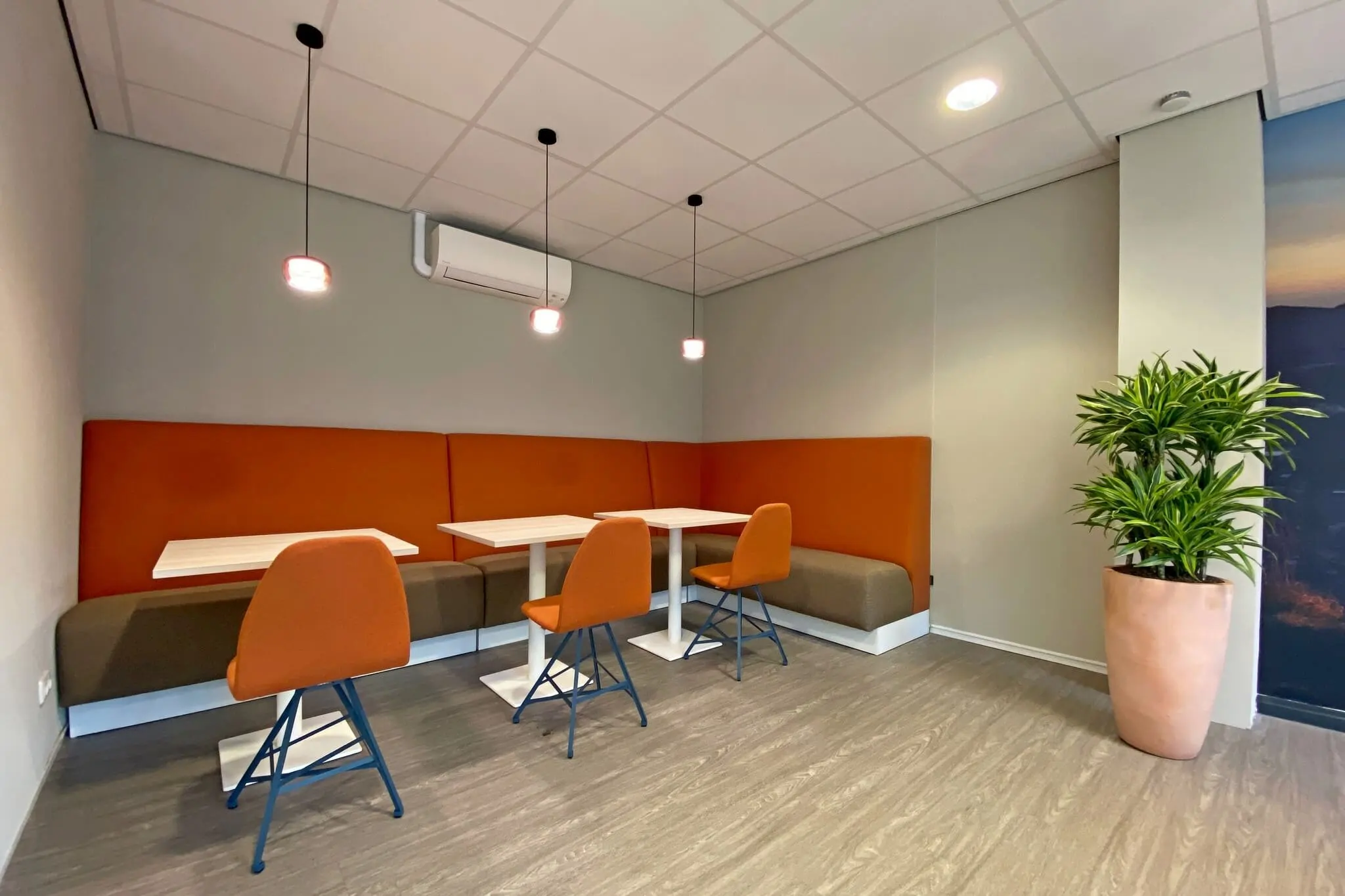 Nieuwe kantoorinrichting Bavinckhouse door Perla