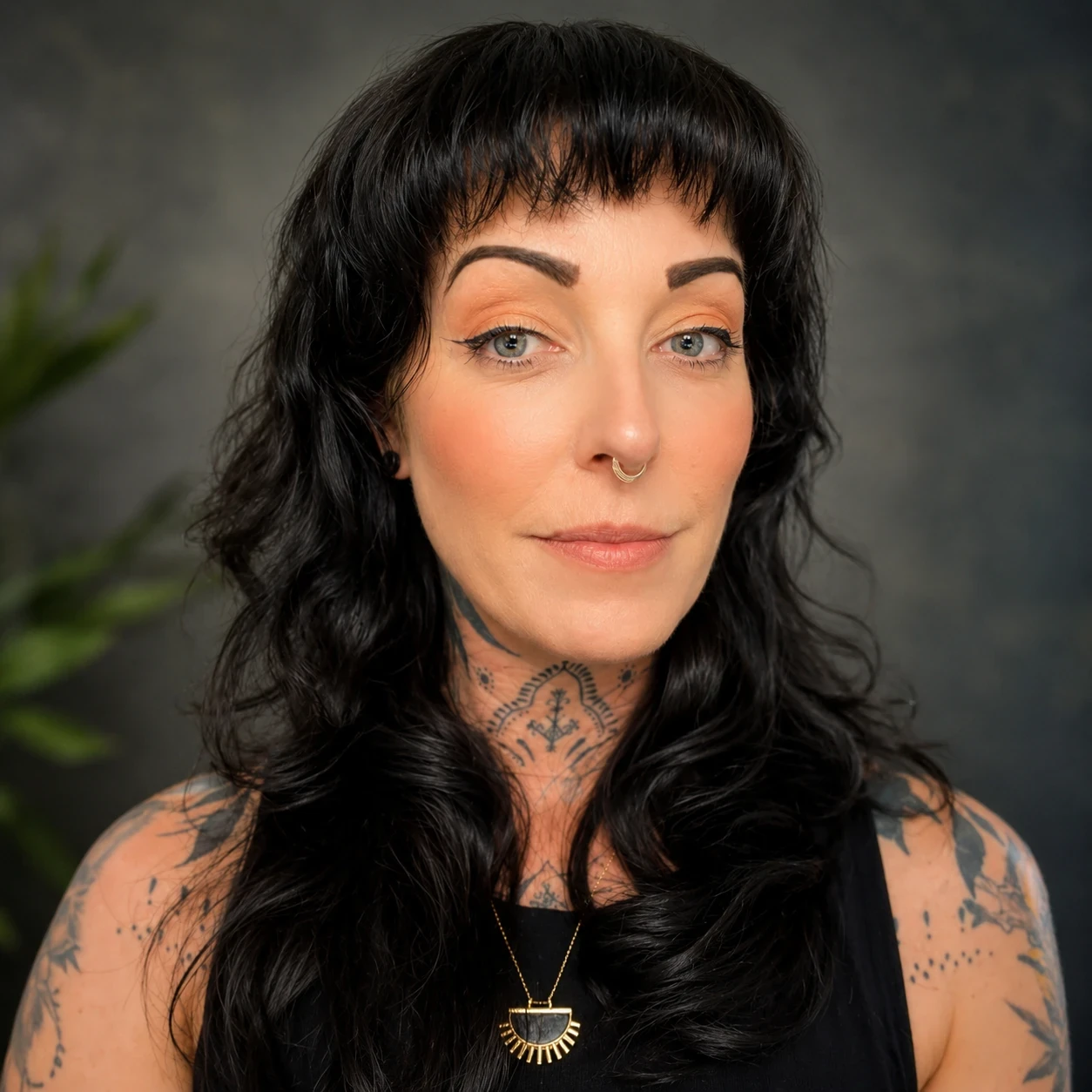 Melissa Loya headshot, owner of Moon Moth Body care and soul