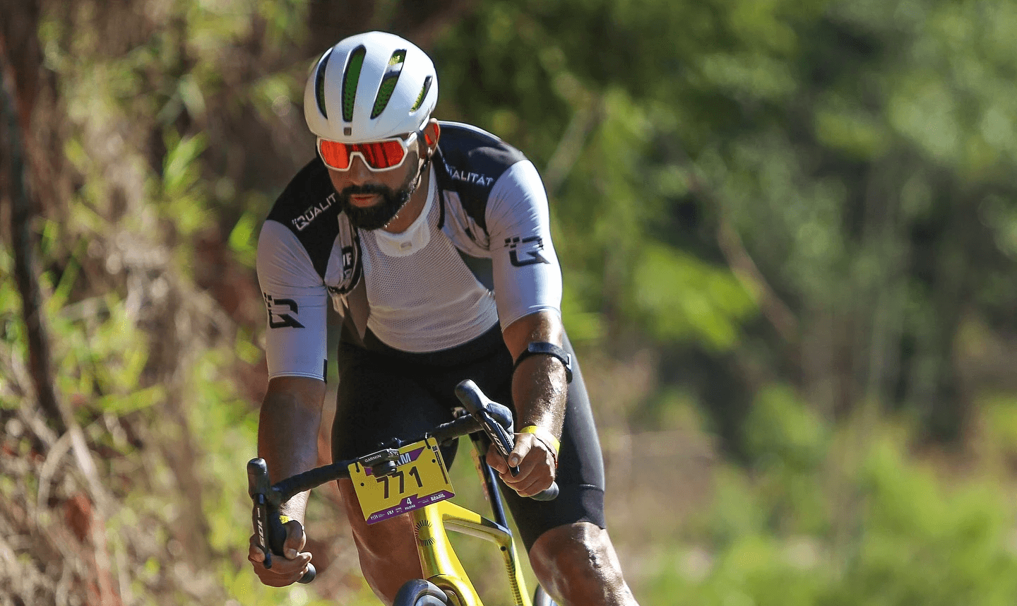 Coach explaining stuff to an athlete