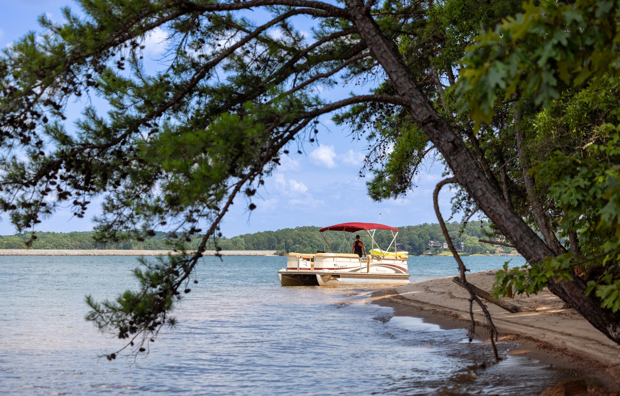 Lake Keowee - Josie’s Paradise 01