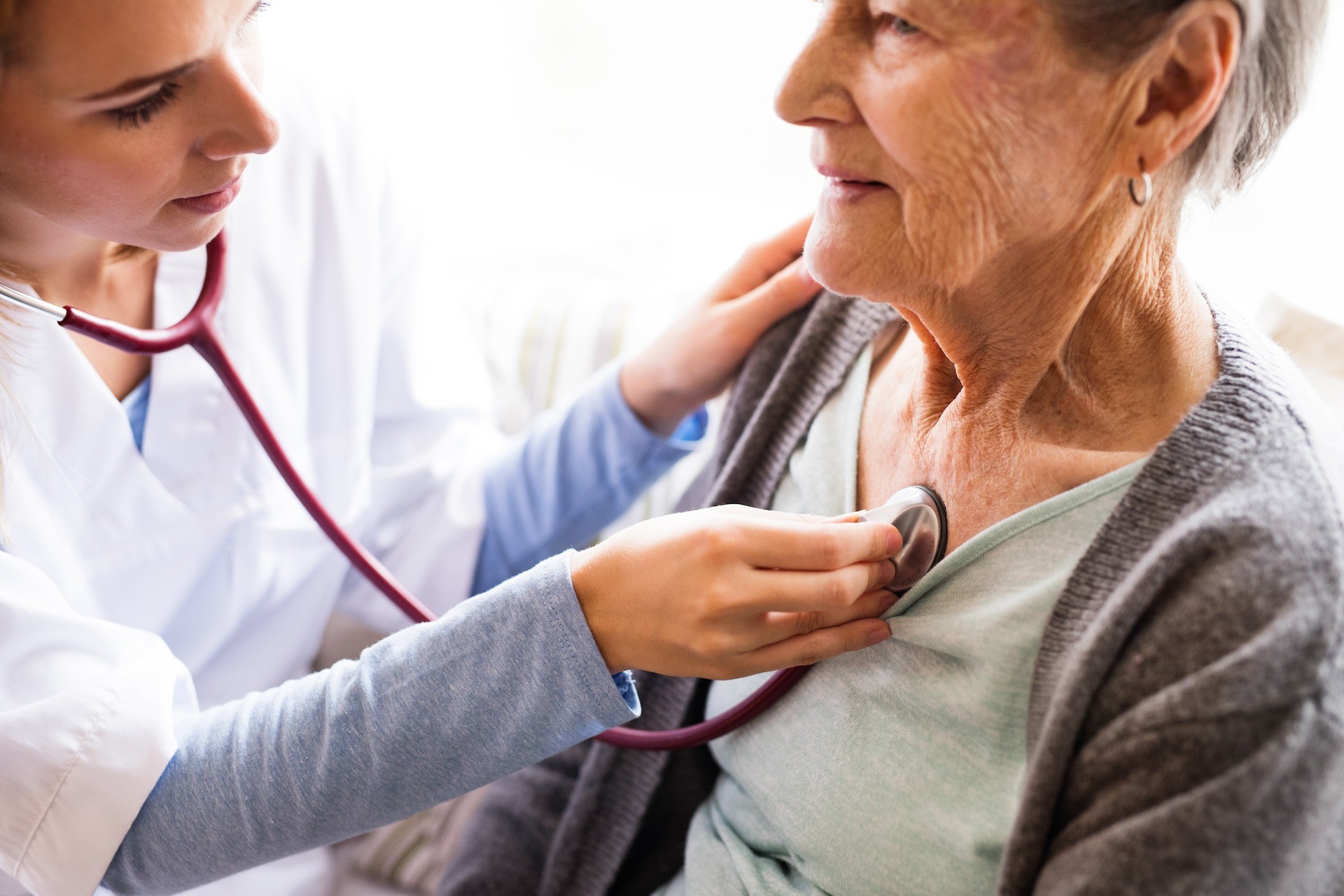 A+P House Calls provider performing a home medical exam for a senior patient on Long Island, NY — in-home senior care