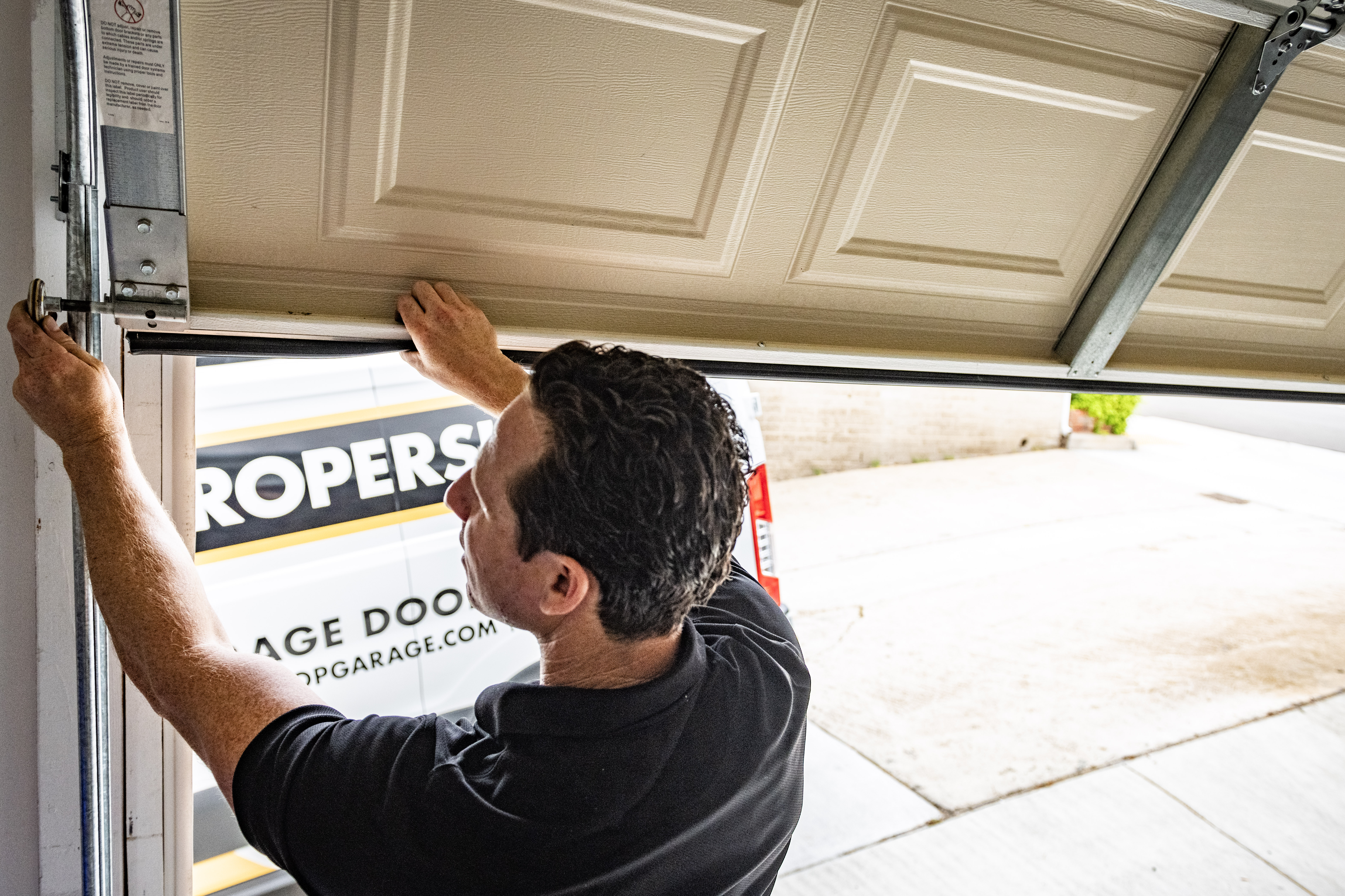 Garage Door Repair Services in Lewisville