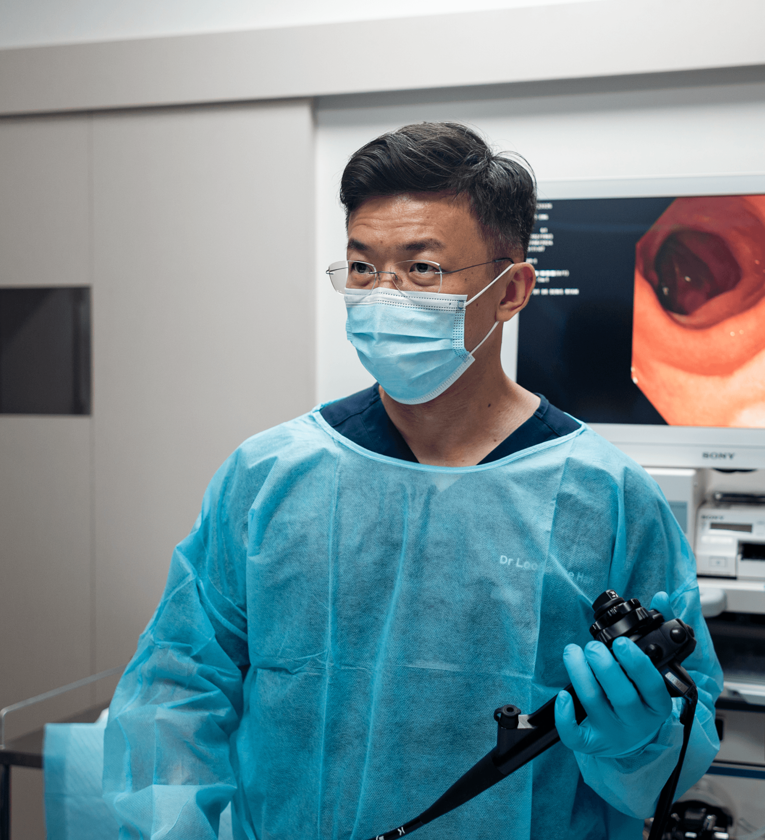 Dr Loong performing a colonoscopy.