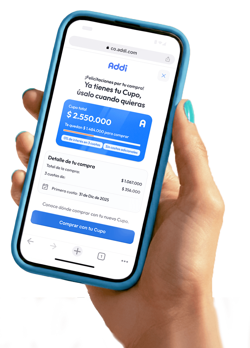 Celular mostrando una confirmación de compra con Addi