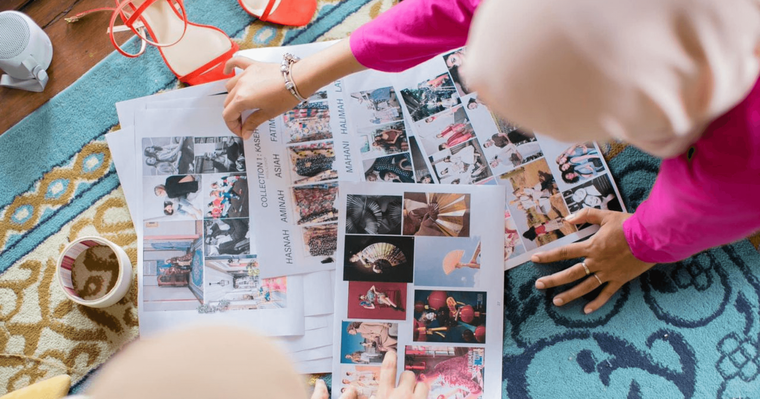 Team designer di Misslilyshop meneliti konsep photoshoot untuk koleksi baju Muslimah.