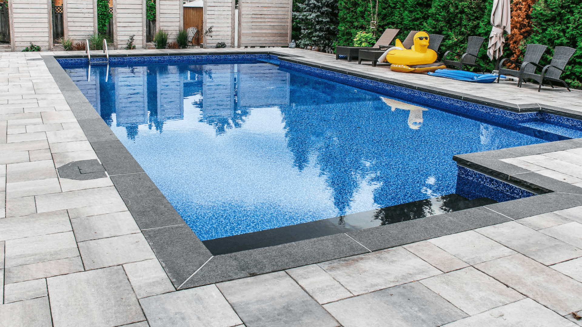 Can You Use a Robotic Pool Cleaner on a Vinyl Pool? Safety Guide for Vinyl Liner Pools