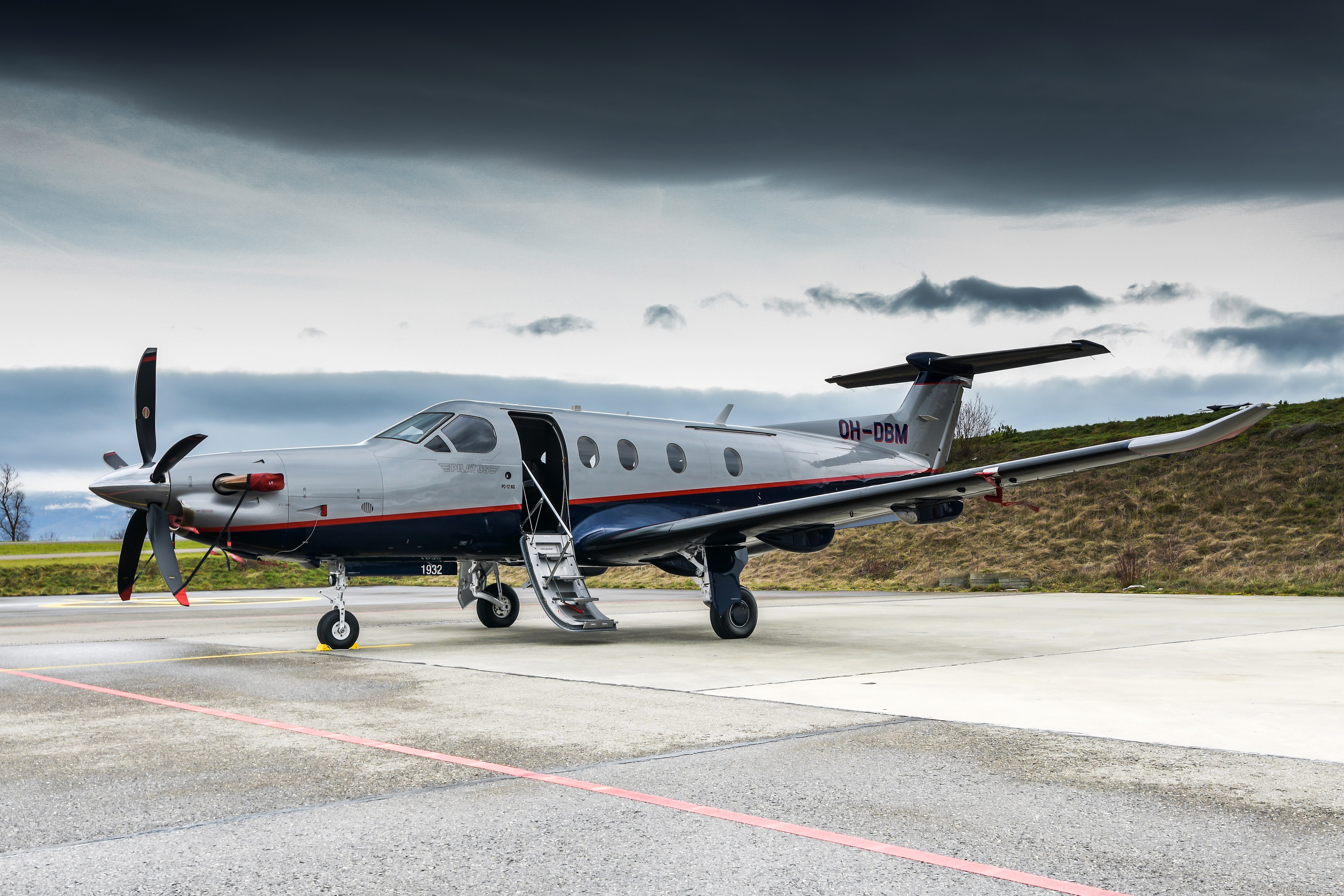 Pilatus PC-12 exterior