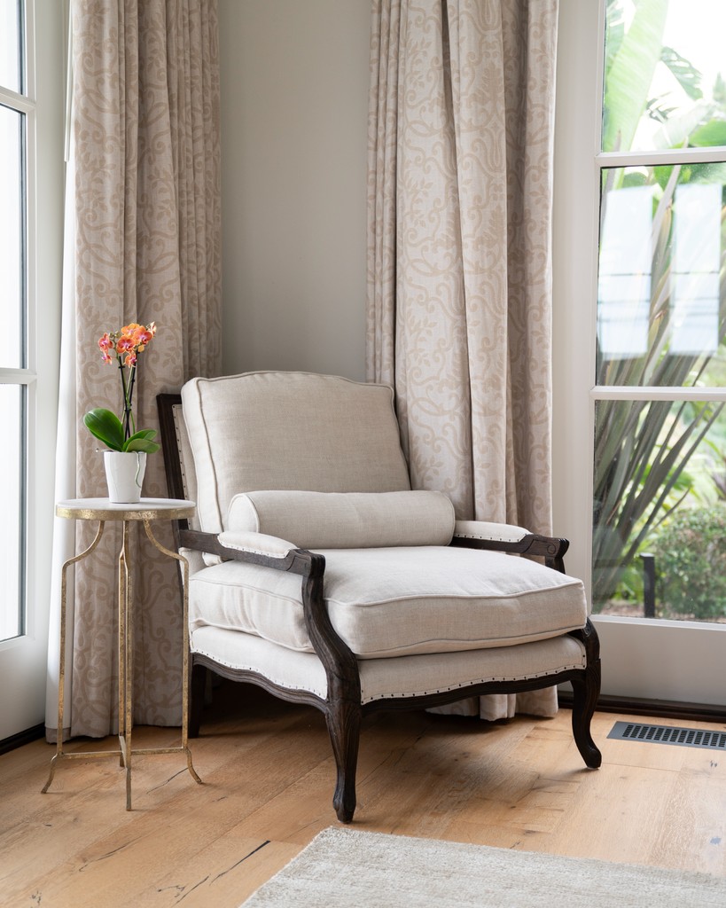 Image of modern living room