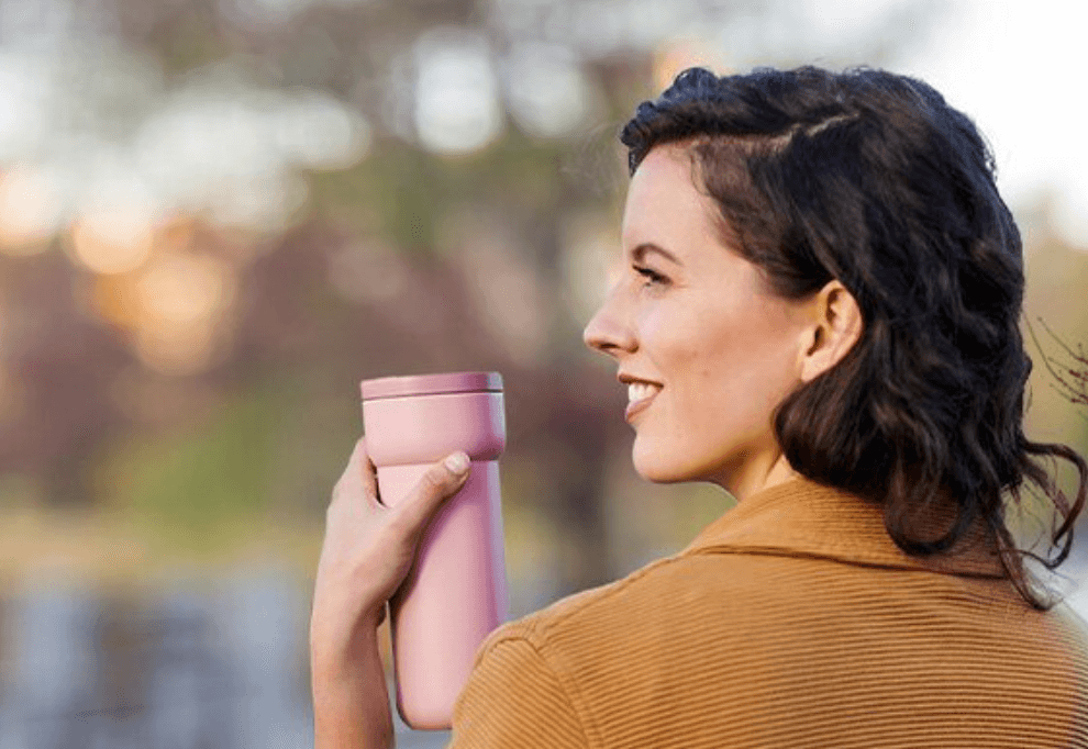 Mepal-Thermobecher  mit Frau