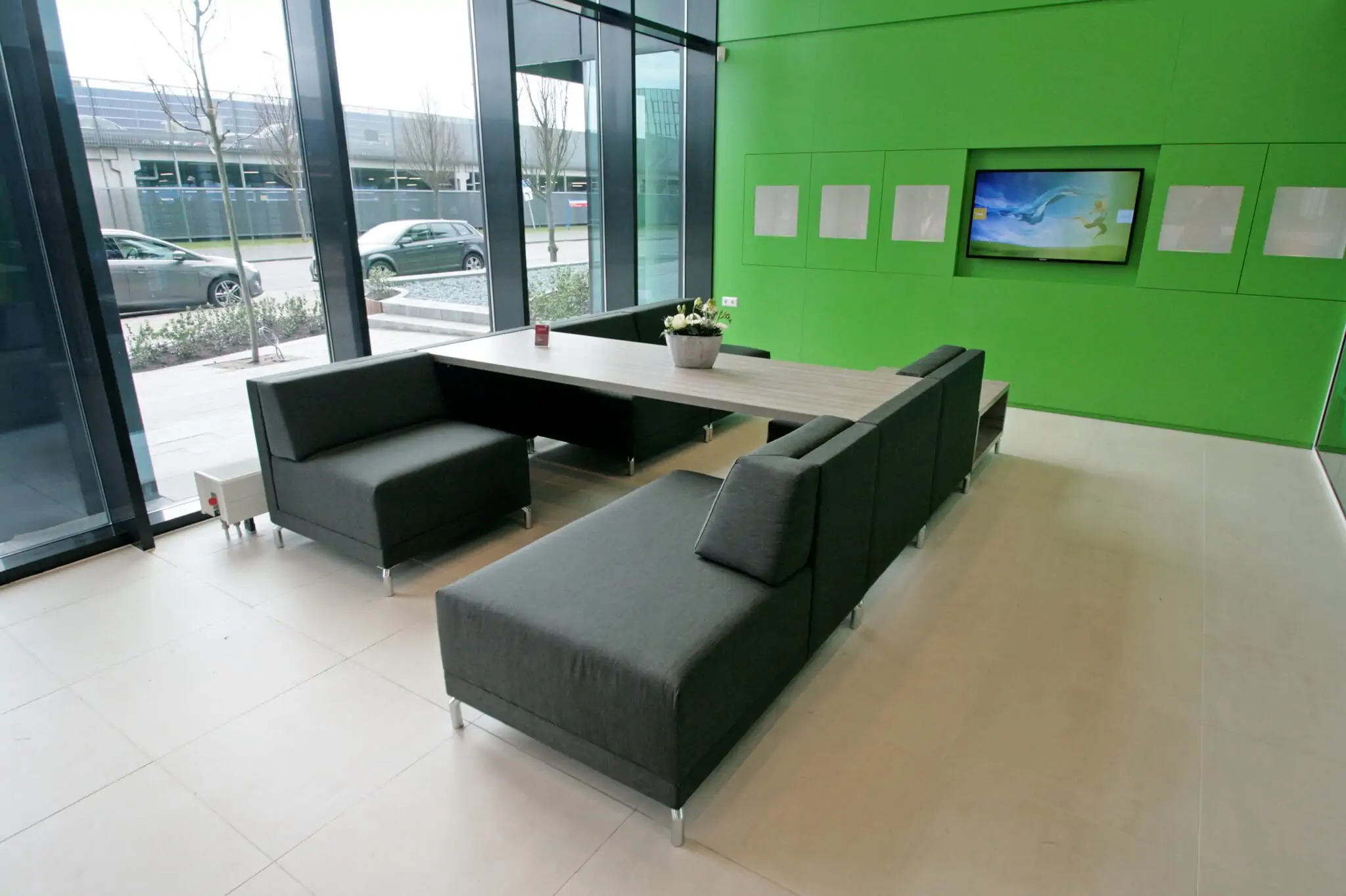 Nieuwe kantoorinrichting Bavinckhouse door Perla