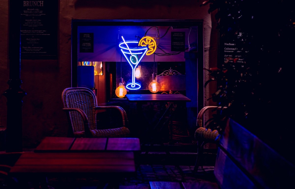 419.Cocktails Bar