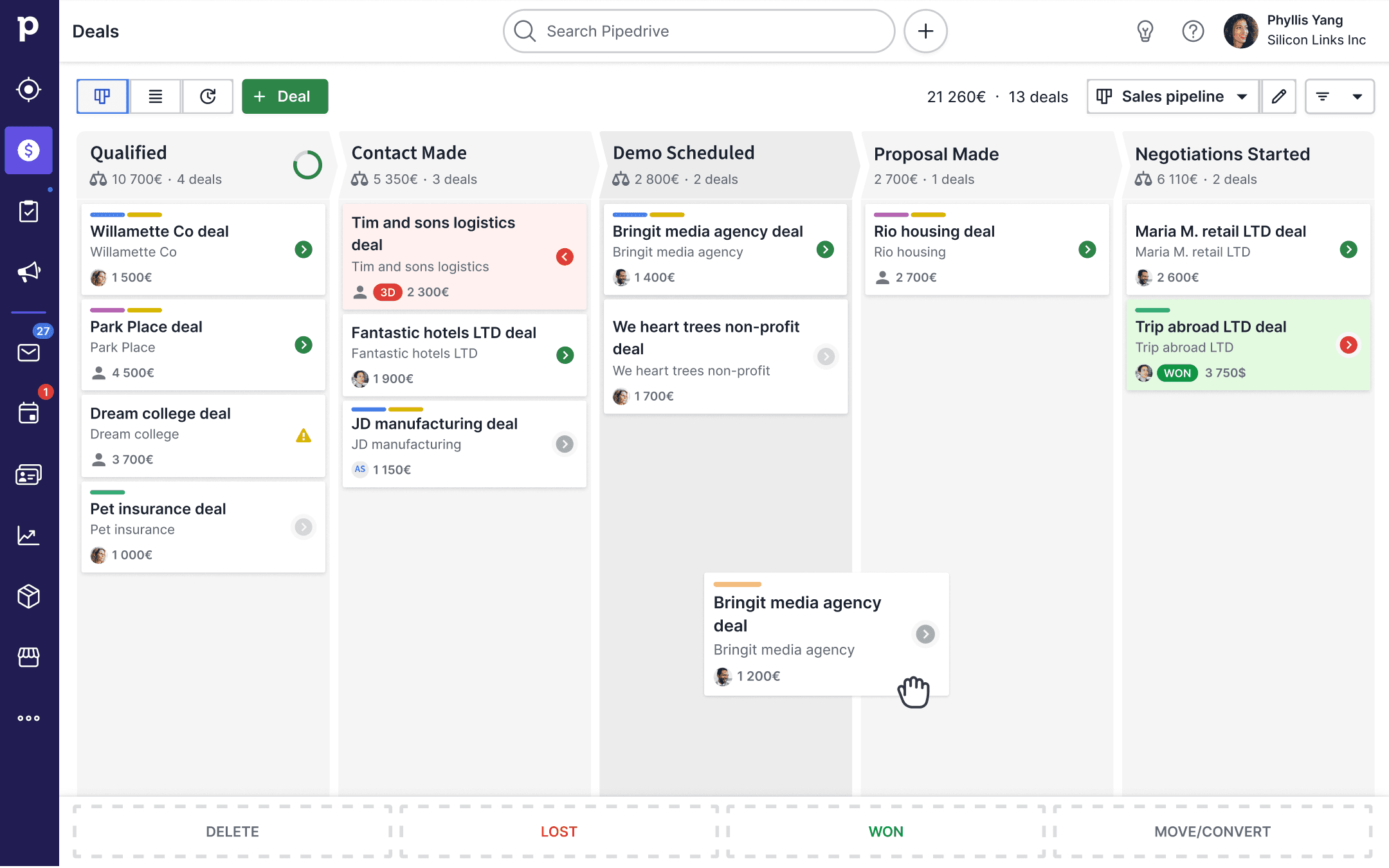 Pipedrive's interface in kanban view visualizing deals