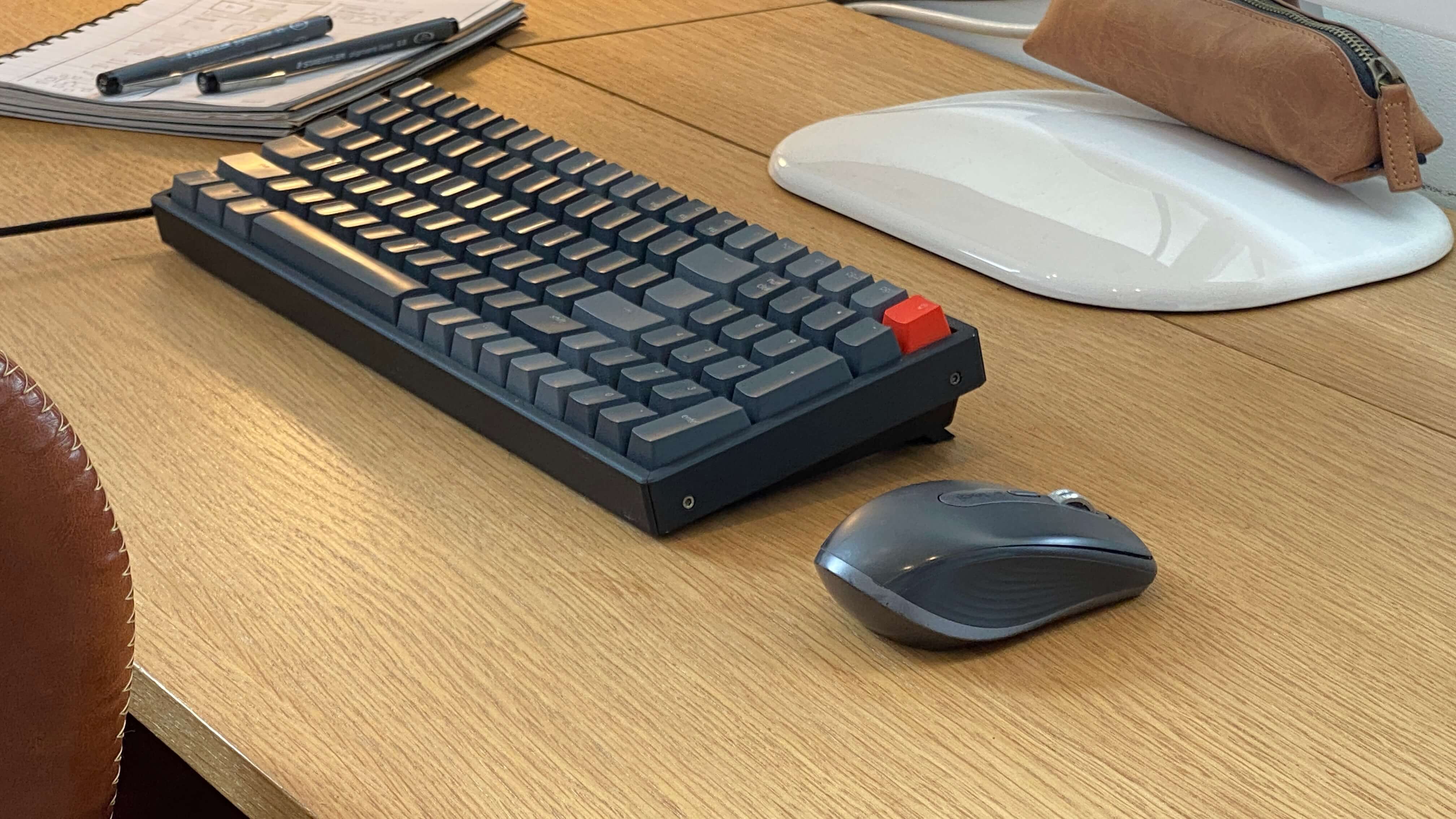 Bluetooh mouse by Logitech is great for this tiny office desk setup