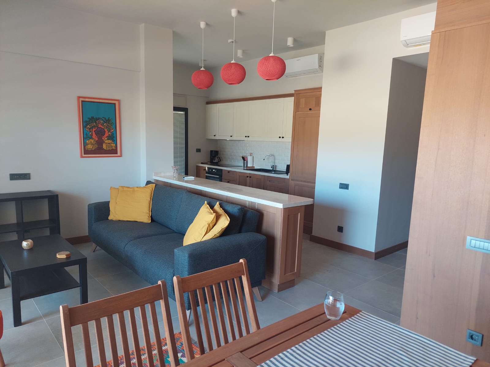 Salon ve açık mutfak