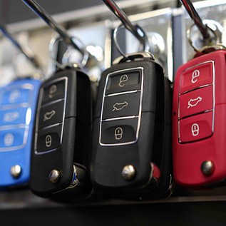 volkswagen car keys hanging