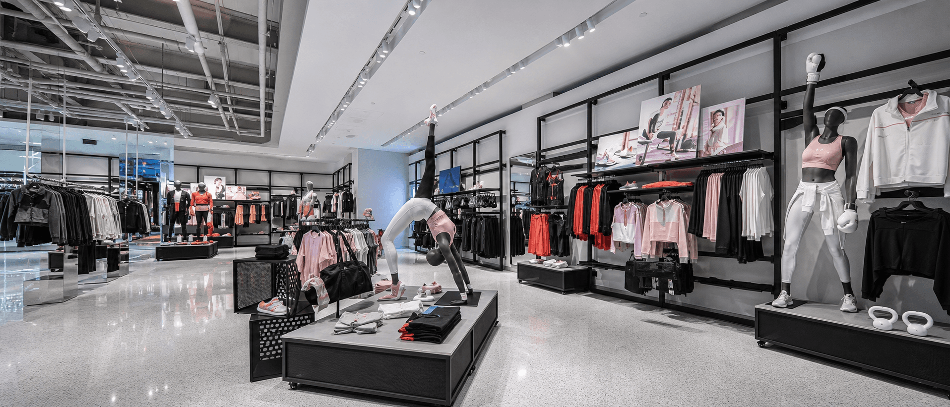 運動商店主視覺設計 Sporting goods hero display