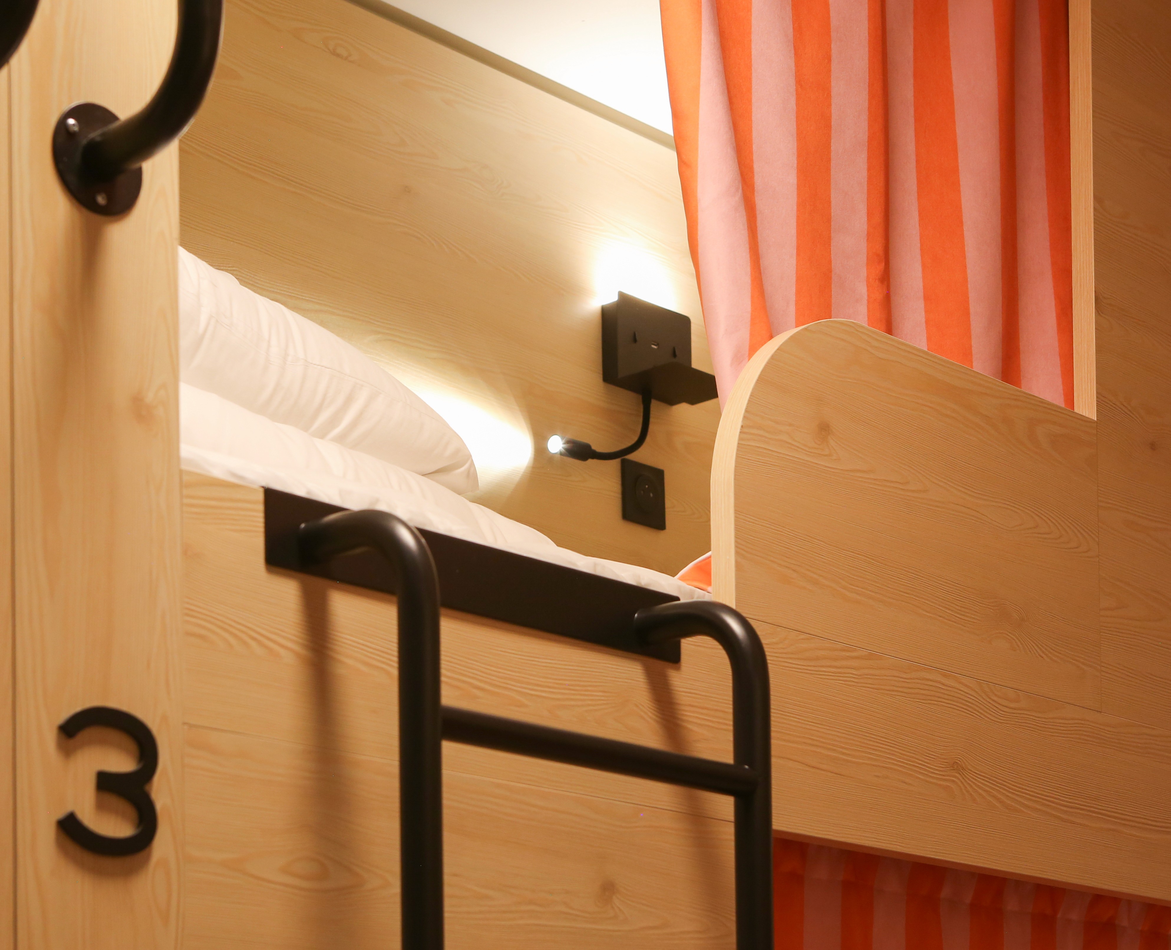 2 femmes qui travaillent