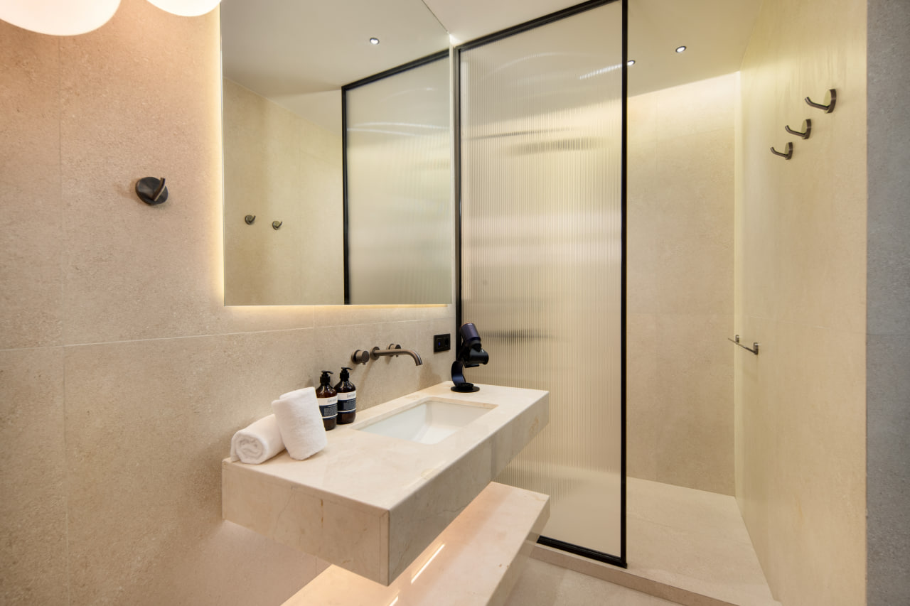 Contemporary 3-bedroom villa in Canggu