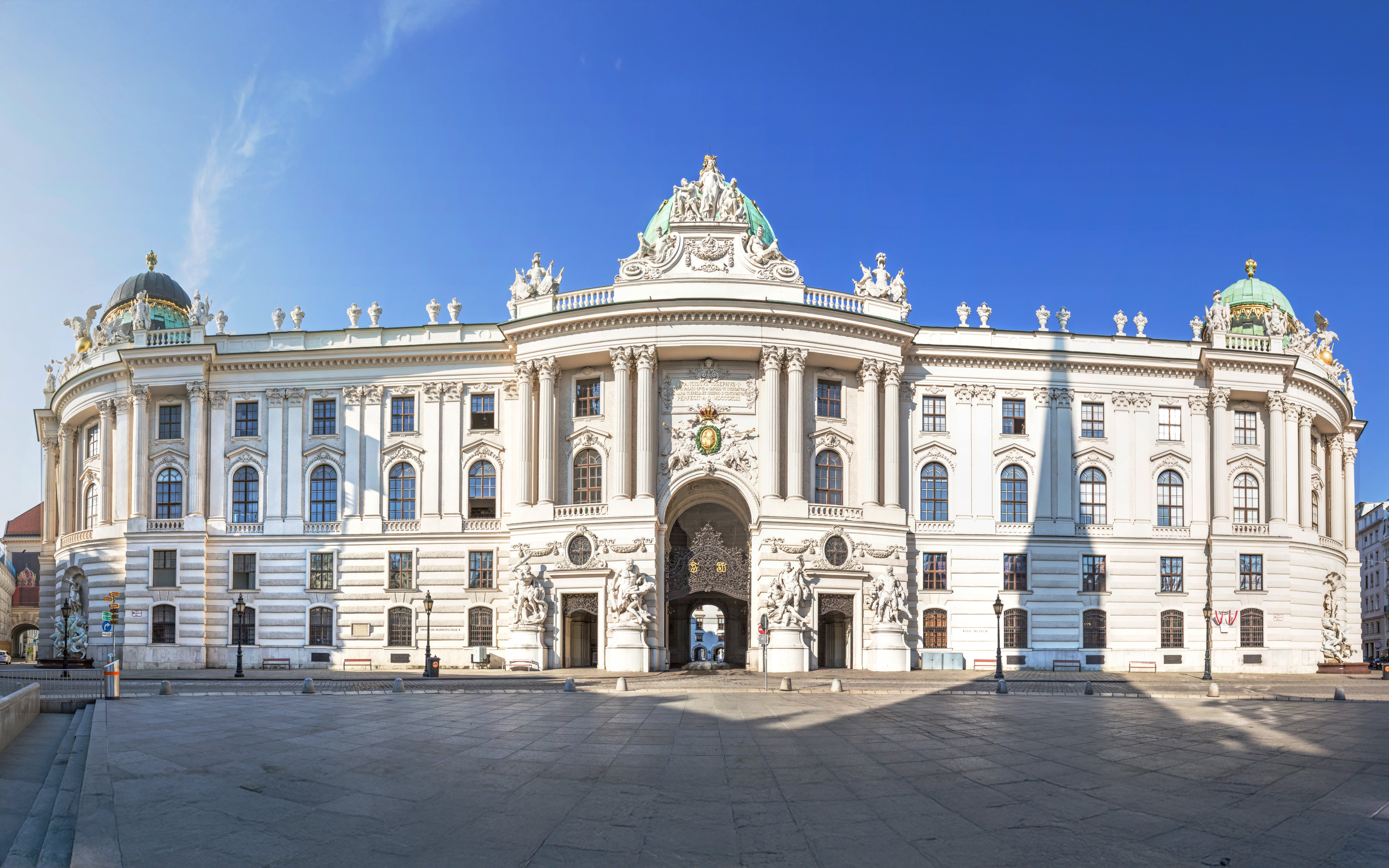 维也纳西班牙骑术学校的建筑细节。桌面端特色图片。