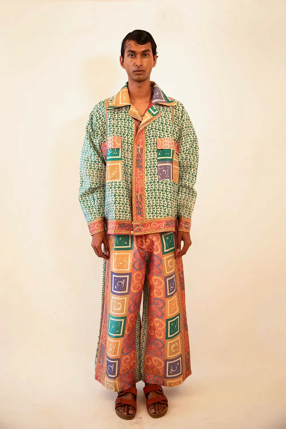Aksa Bomber III and Wide Pant Set is our one-of-a-kind printed silk set, handcrafted by skilled artisans in-house using a one-of-a-kind vintage silk saree. 