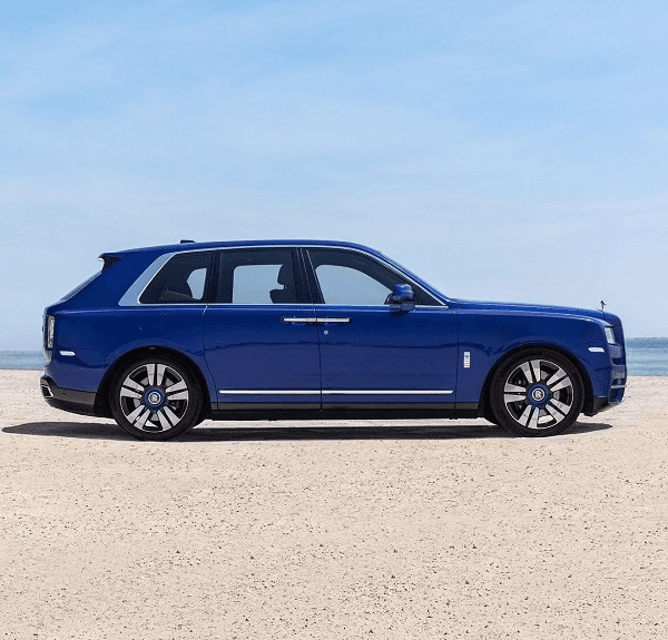 Rolls Royce Cullinan 2024