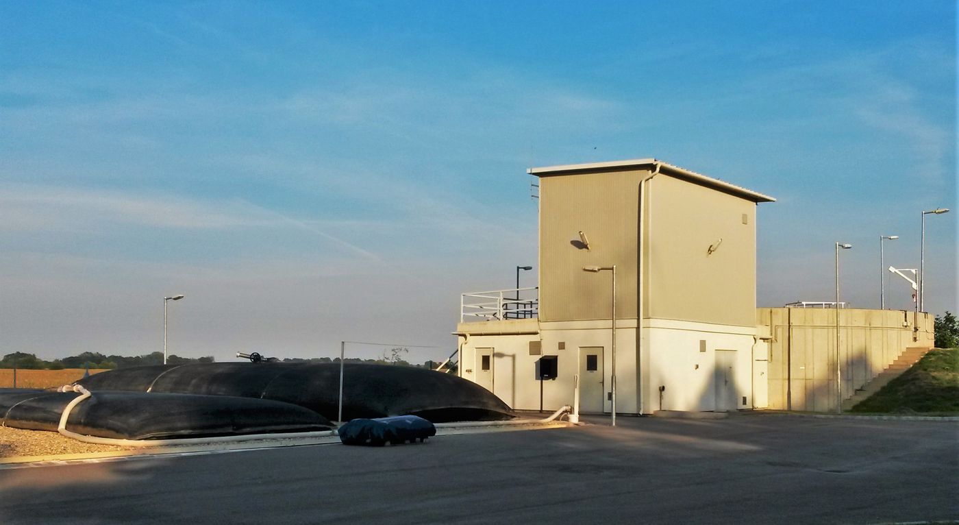 Treatment building and sludge storage at the Ópusztaszer municipal wastewater treatment plant, Hungary