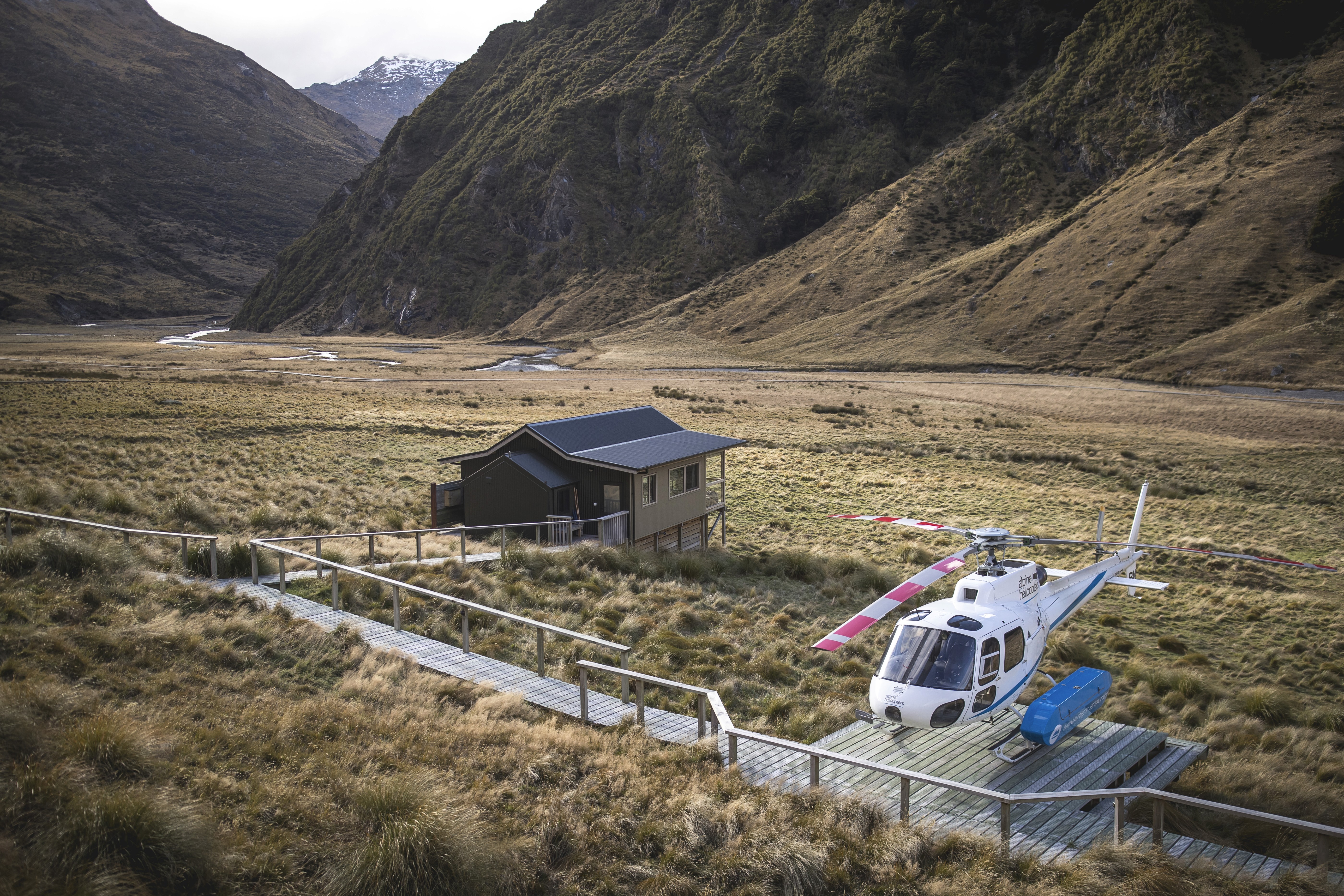 Image of Minaret Station with helicopter outside
