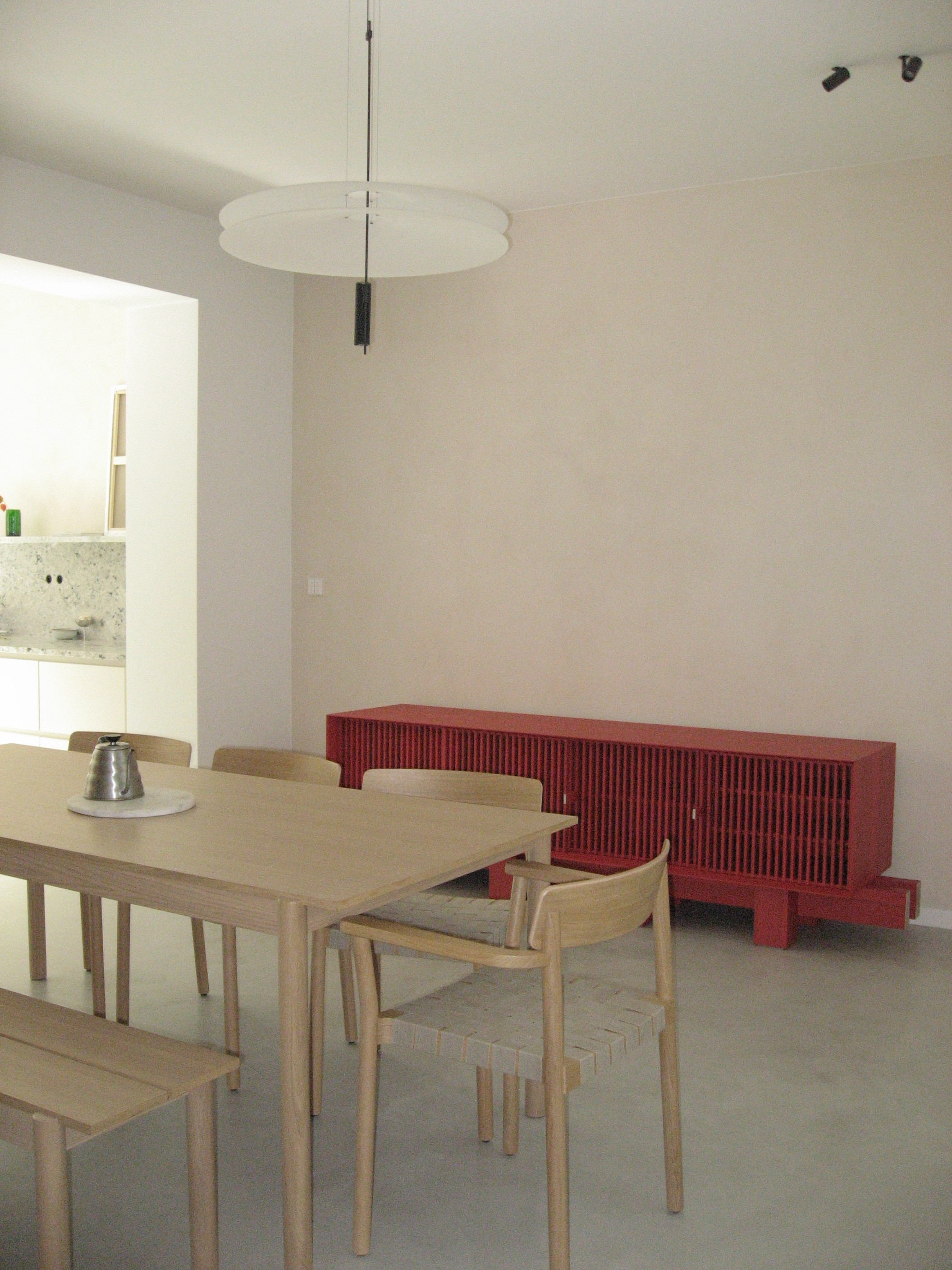 audio-altar-furniture-inspired-by-devotion-to-sound