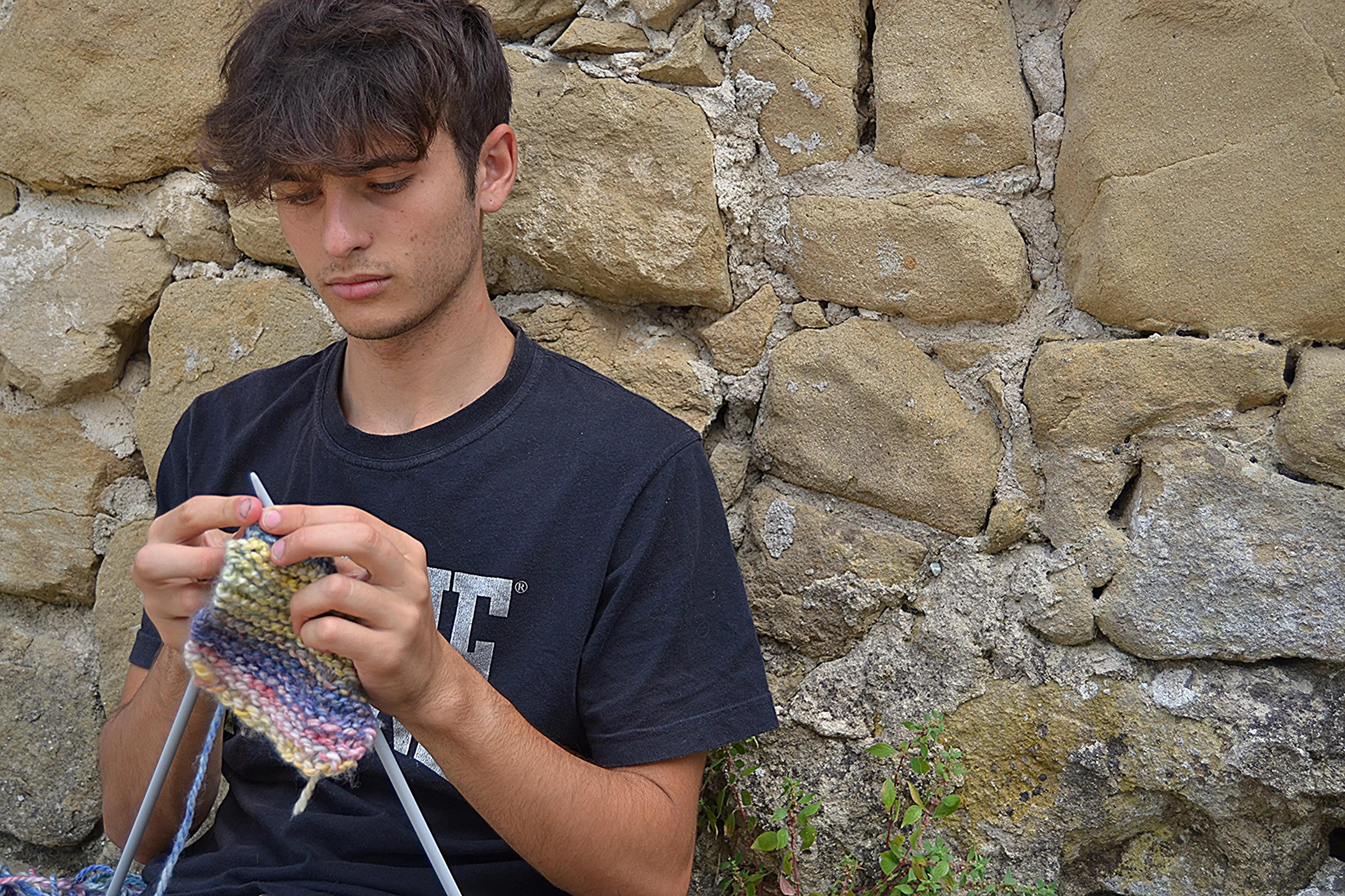 Andrea Modesti, istruttore di survival e bushcraft, esperto in campi avventura per ragazzi e corsi di sopravvivenza outdoor