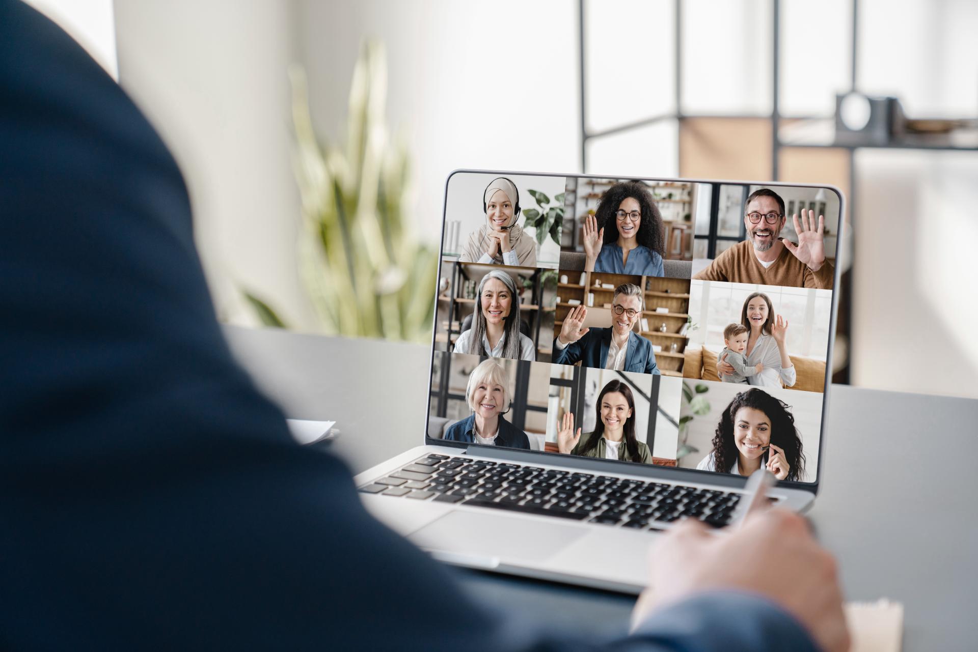 Zarządzanie czasem pracy w hybrydzie i zdalnie – wyzwania i dobre praktyki
