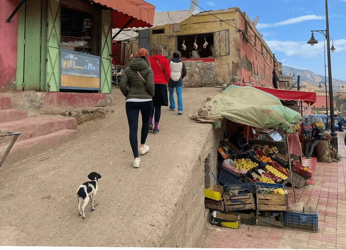 Voices, and everyday life of locals