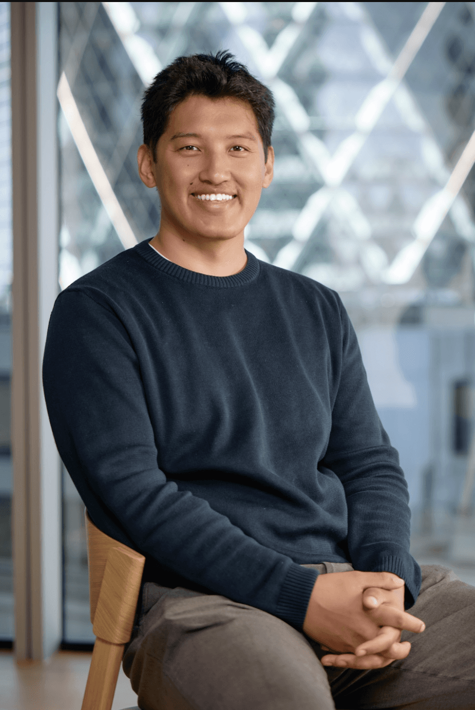 Alan Gurung Headshot