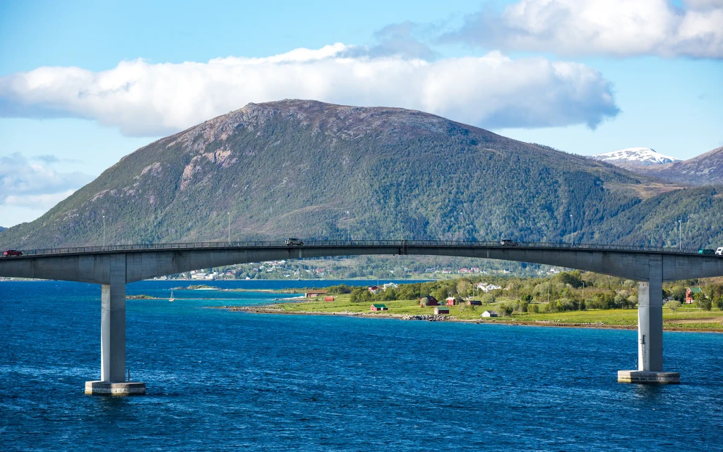 Sortland bro, Vesterålen | Expa Travel