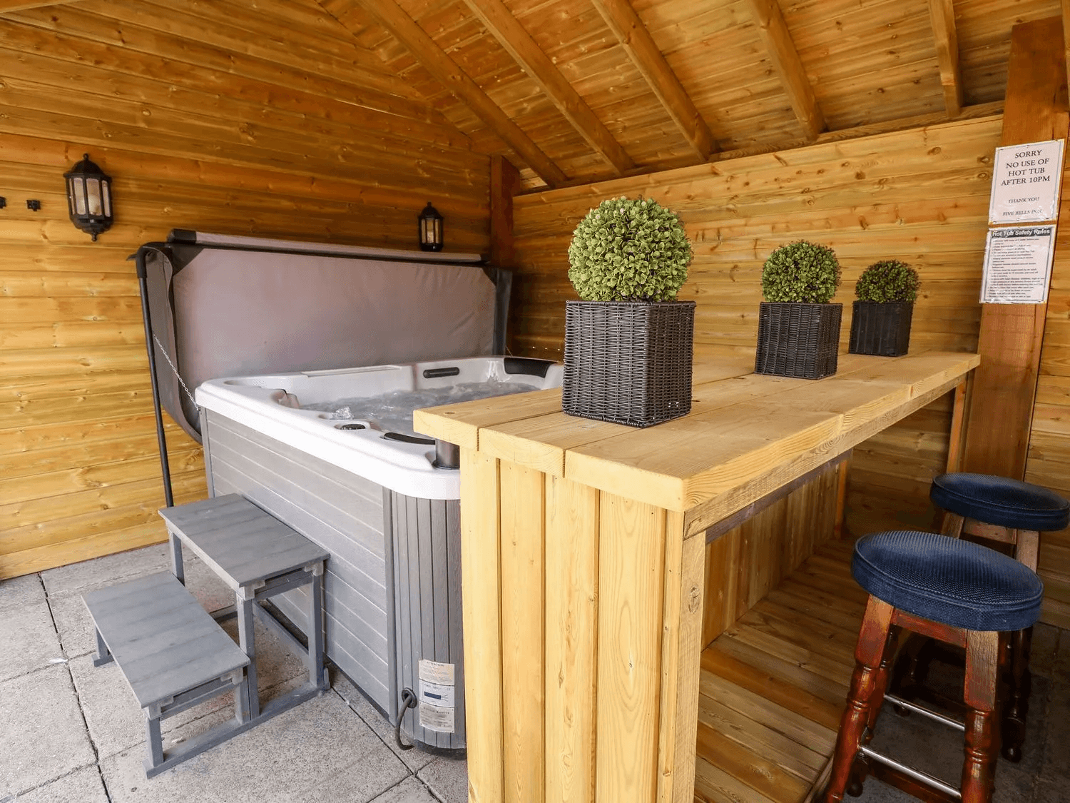 Hot tub