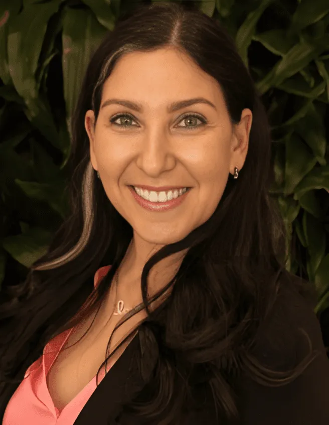Dr. Laurel Linetsky-Fleisher - Midtown Toronto Dentist at Midtown Dental Studio on Eglinton in Midtown Toronto, Ontario