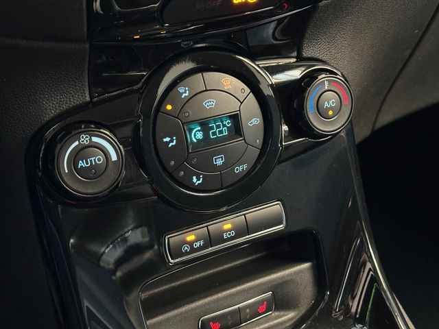 FORD Fiesta 2016 RED Gebrauchtwagen - Galeriebild 15